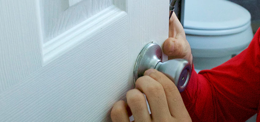 Vintage Door Knob Replacement in Rosemead, CA